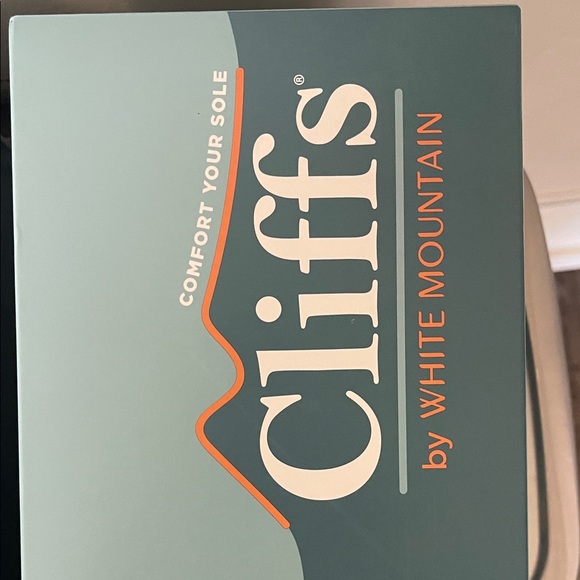 Cliffs by White Mountain Gray Hilt Flat Shoes Women’s 8.5 NIB - Picture 2 of 6